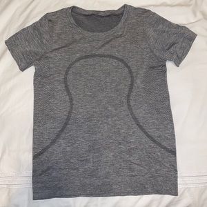 Lululemon swiftly short sleeve T-shirt
